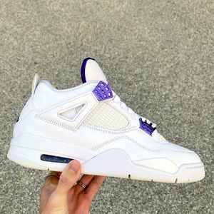 Jordan 4’s Retro Metallic Purple